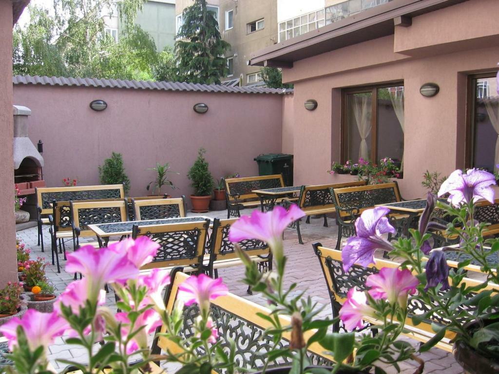 Hotel Gema Braşov Exterior foto